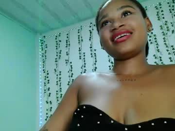 akemy_saunderz