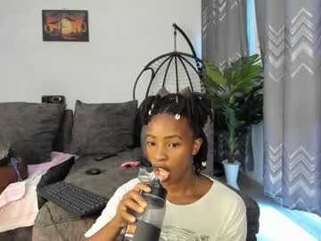 bella_thequeen