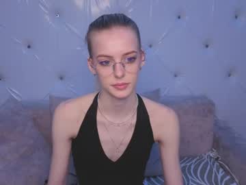 kitty__like18